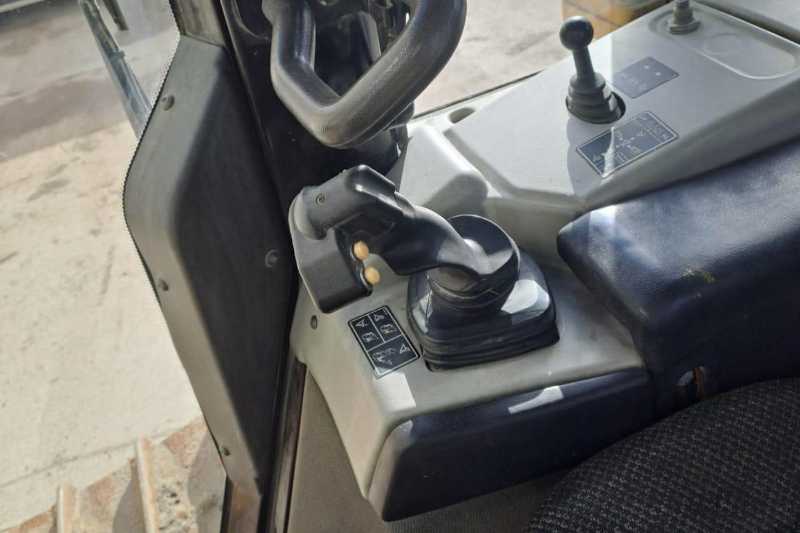 OmecoHub - Immagine CATERPILLAR D6N-XL